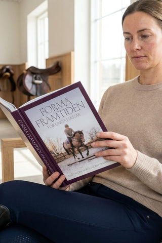 Bog "Form fremtiden for unge heste"