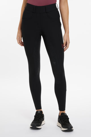 Amy Breggings Svart