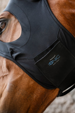 Ionic Calming Hood Black