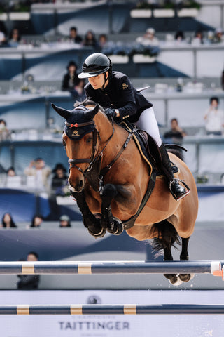 Ridhjälm Xanto Glossy Svart