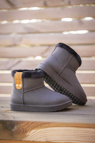 Penelope Eden Barn Uggs